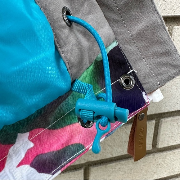 GSOU SNOW Vibrant Camo Insulated Snow Jacket XS Removable Hood Waterproof Ski - Picture 8 of 12